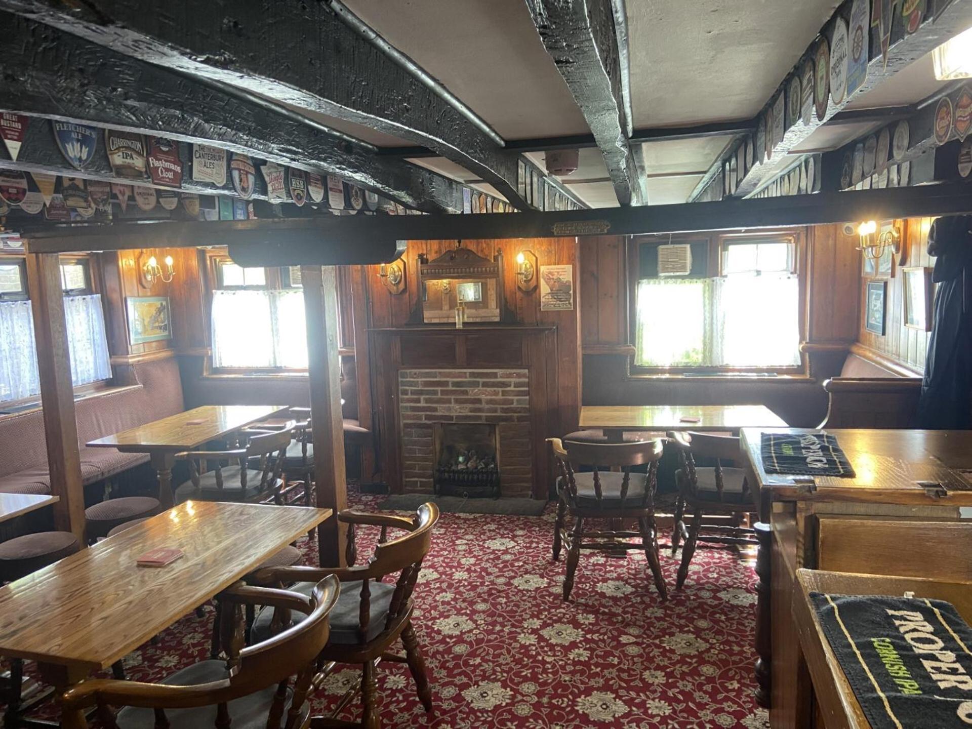 The Jolly Drayman Pub And Hotel Gravesend Exterior photo